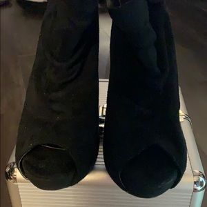 Black heels